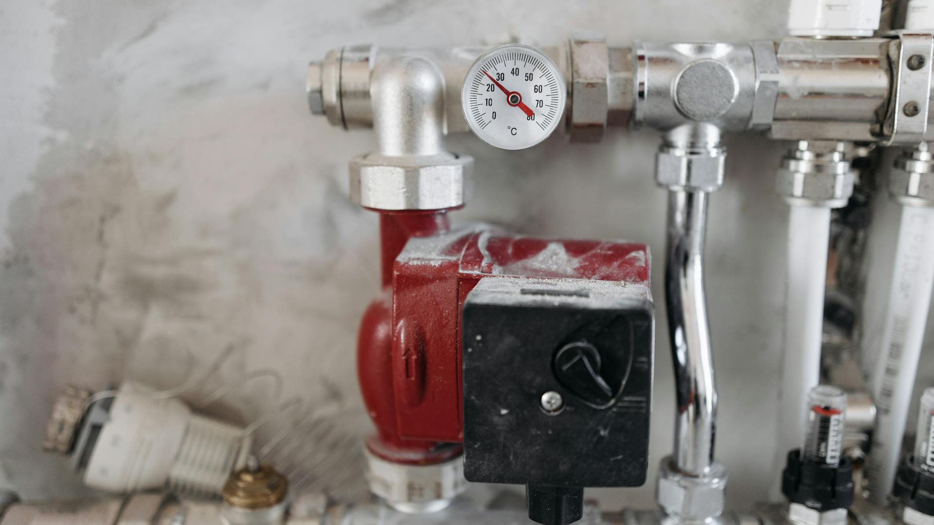 Well Pressure Tank Sizing Guide: The Drawdown Math and Why Most Tanks Are Wrong